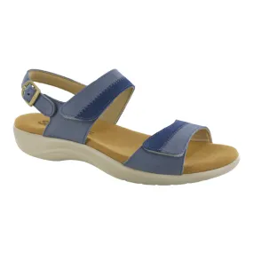 Beach Walk Marina Mood Nudu - Oceania