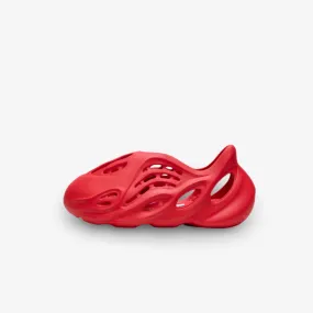 slip - on design (Kids) adidas Yeezy Foam Runner 'Red Vermilion' (2021) GX1136