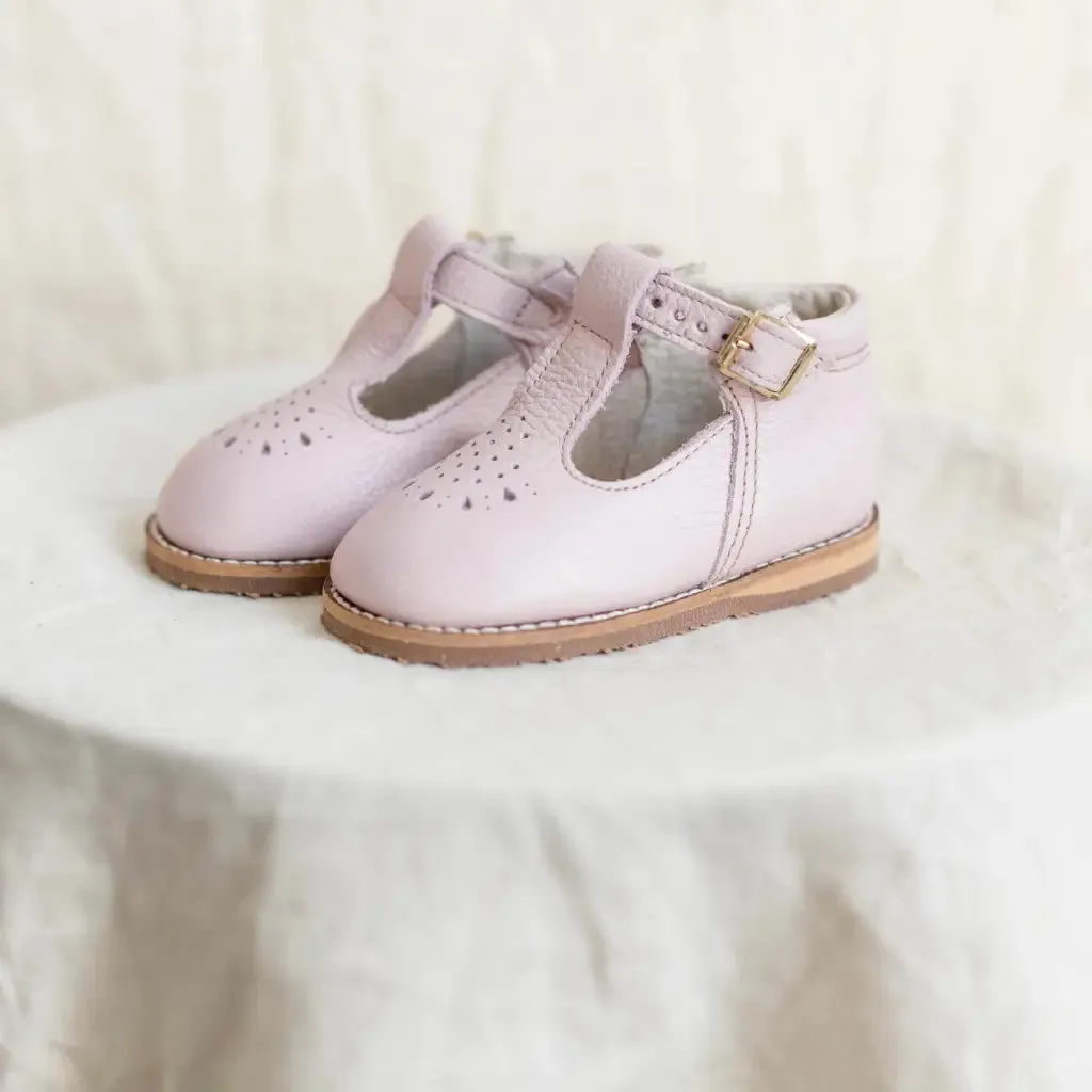 Slip Resistant Outsole Elastic laces Greta T-Strap - Peony