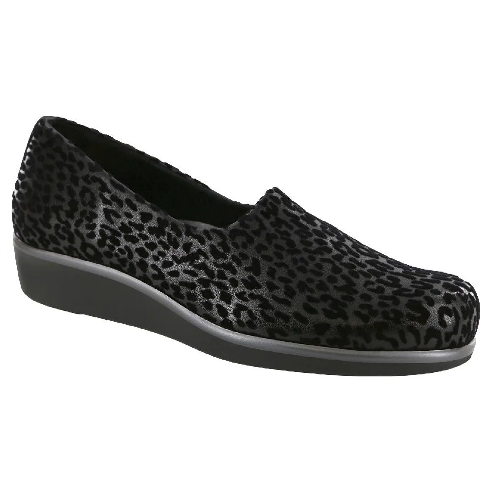 Bliss - Black Leopard Walk Comfort Elastic Sides