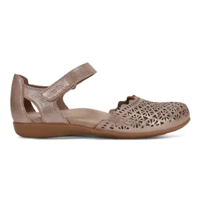 Bronnie Casual Slip-On Perforated Sandals Even Lane