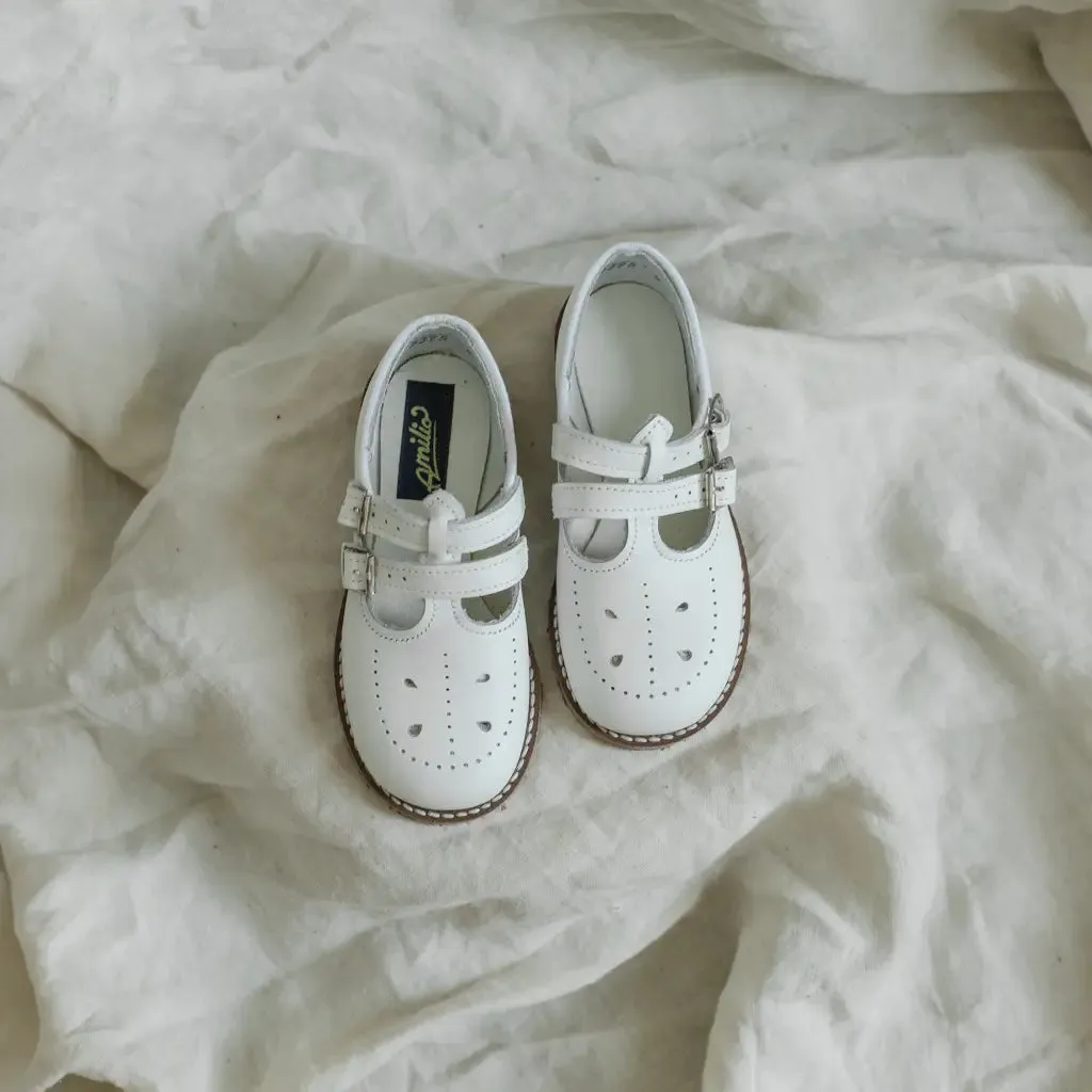 Trendy kids' shoes Teenagers' wear Claire T-Strap - White