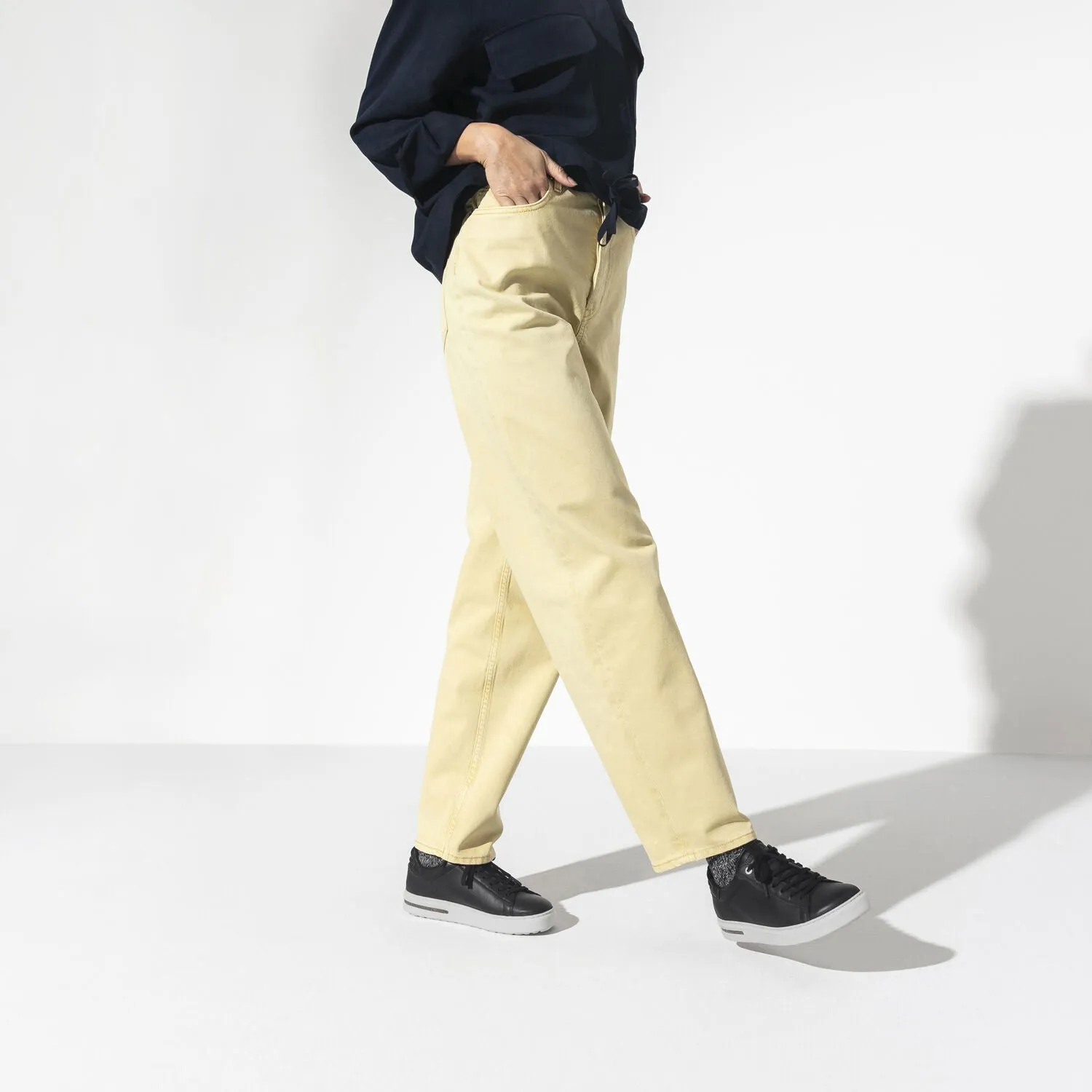 Bend | Leather | Black Travel Fashion Season Essential