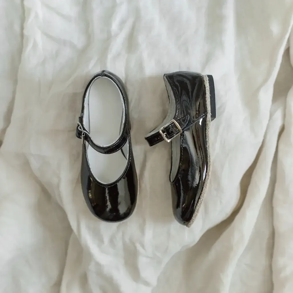 Comfortable Weekend Casual Emma Mary Jane - Black Patent