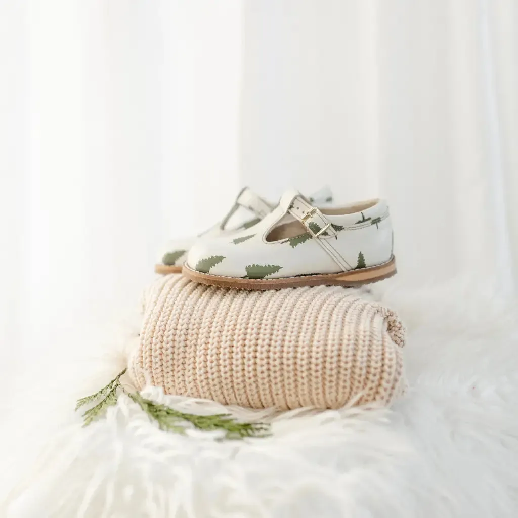 Kids' sandals Flora T-Strap - Evergreen Print