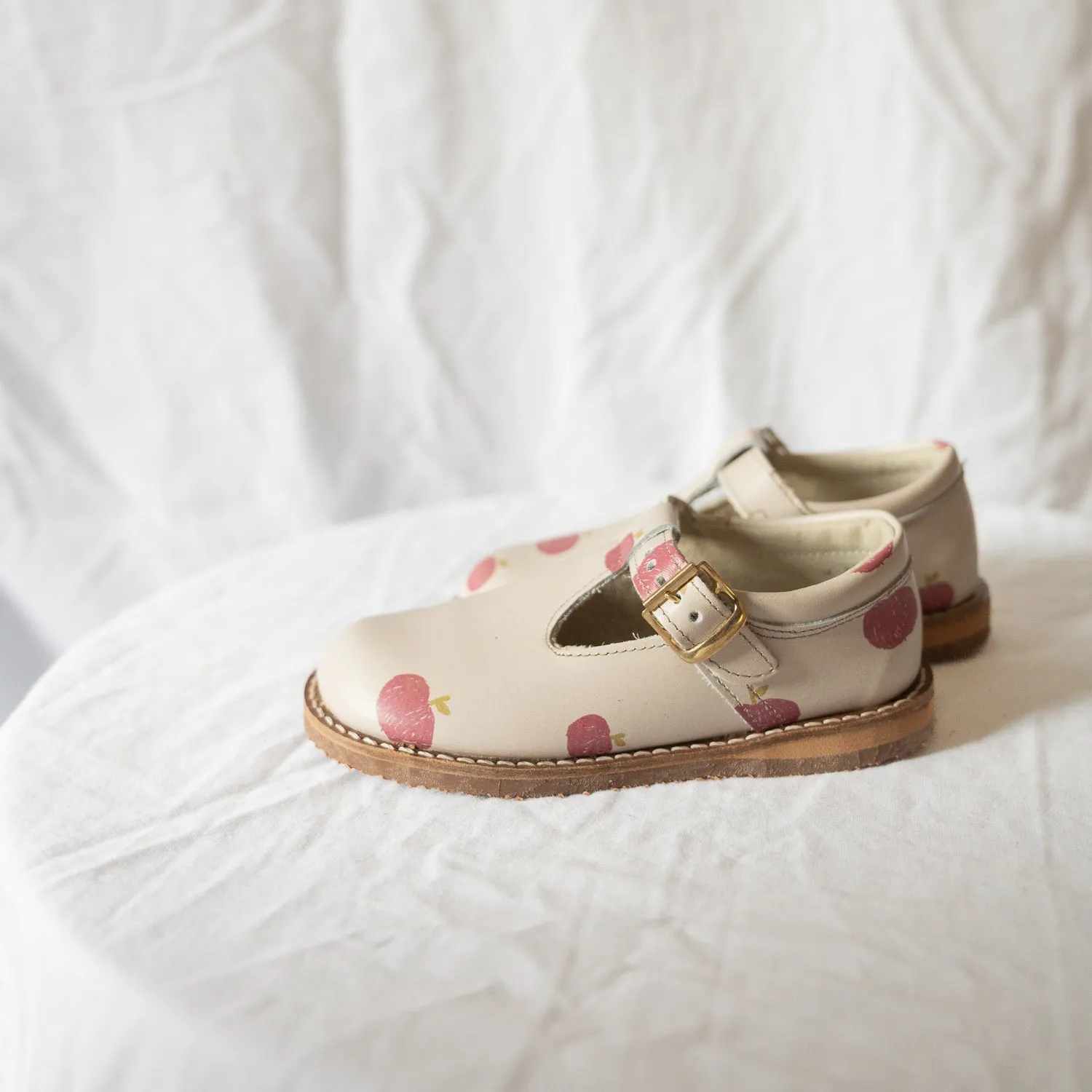 Flora T-Strap - Apple Modern kids' designs Little ones' items