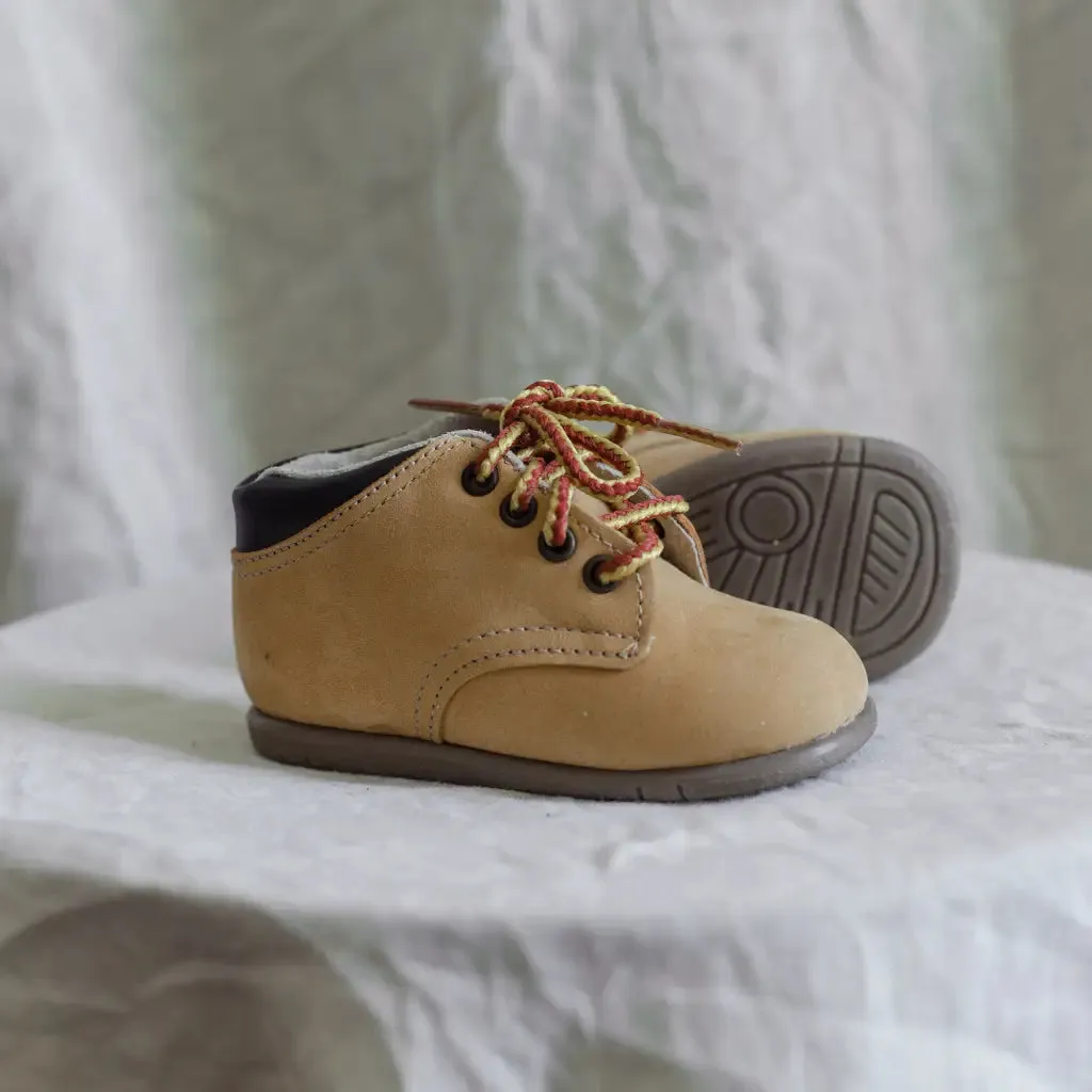 Ollie First Walker - Tan Nubuck Viral Pop Brave Walk