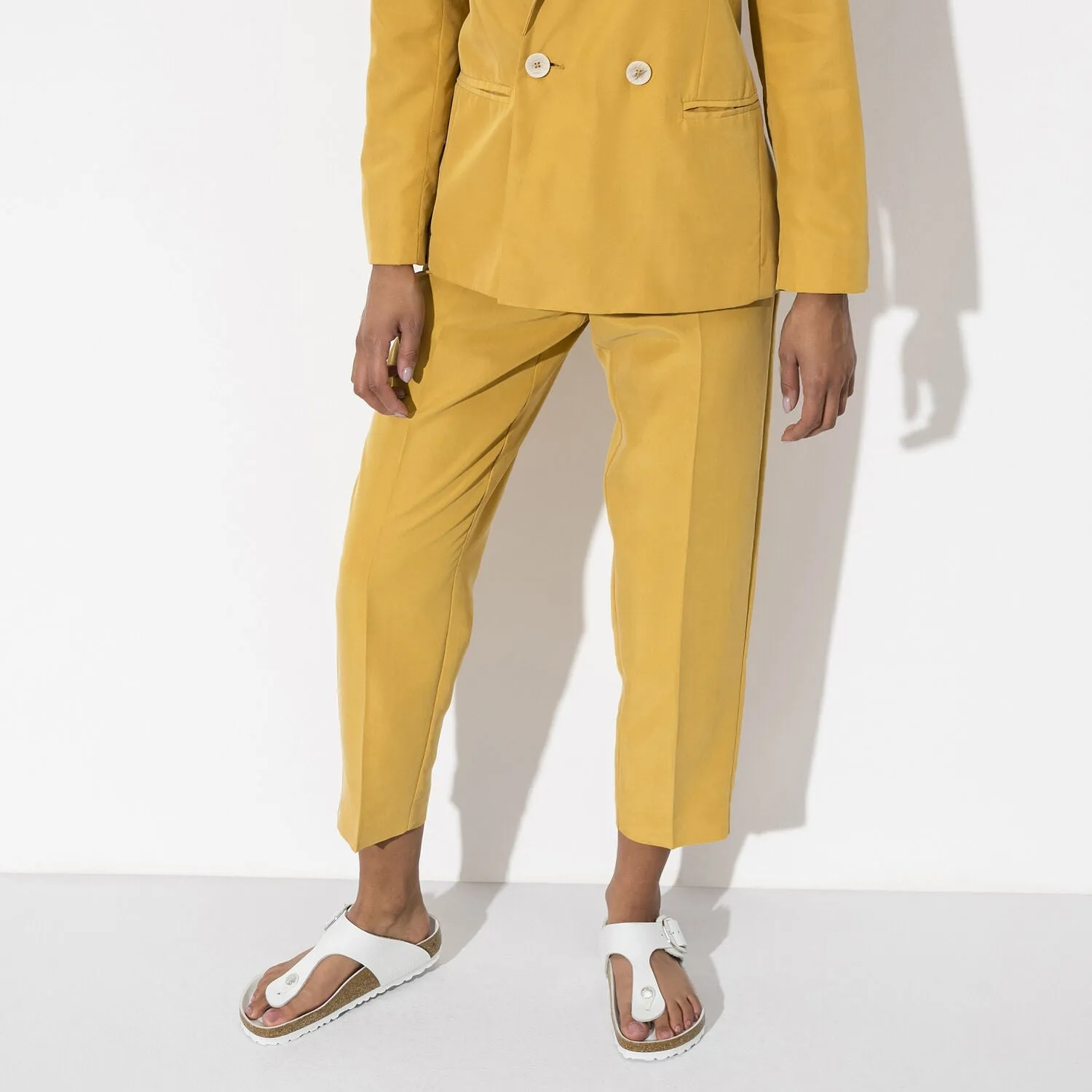 Gizeh | Big Buckle | Leather | White Trendy Everyday Style Casual chic