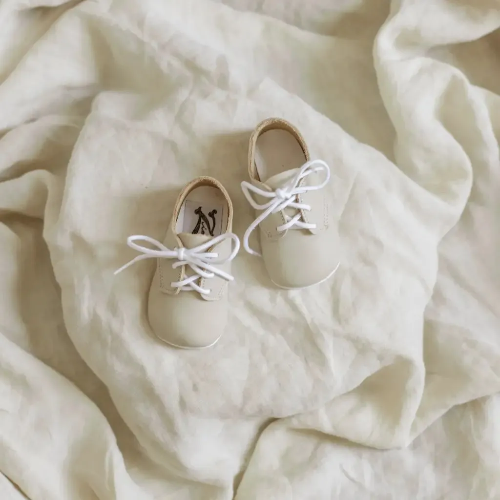 Soft Soled Oxford - Ecru Long Move Hiking Mood