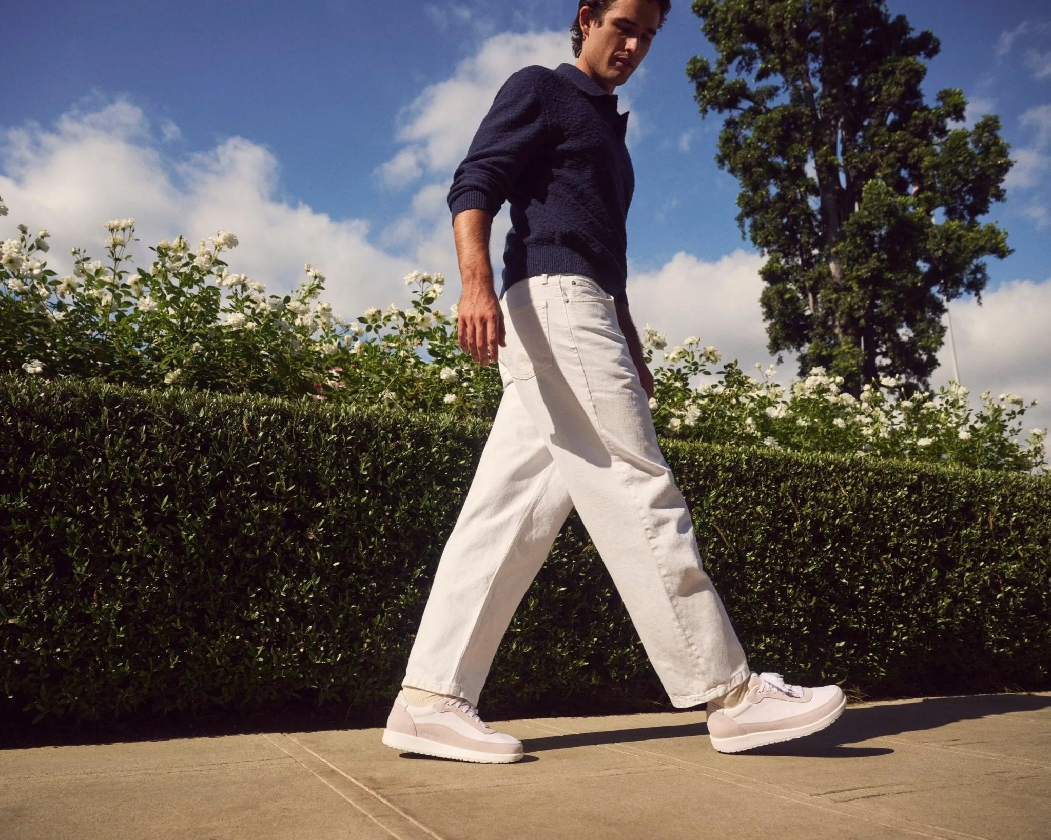 Honnef City | Suede | Antique White Minimal Design