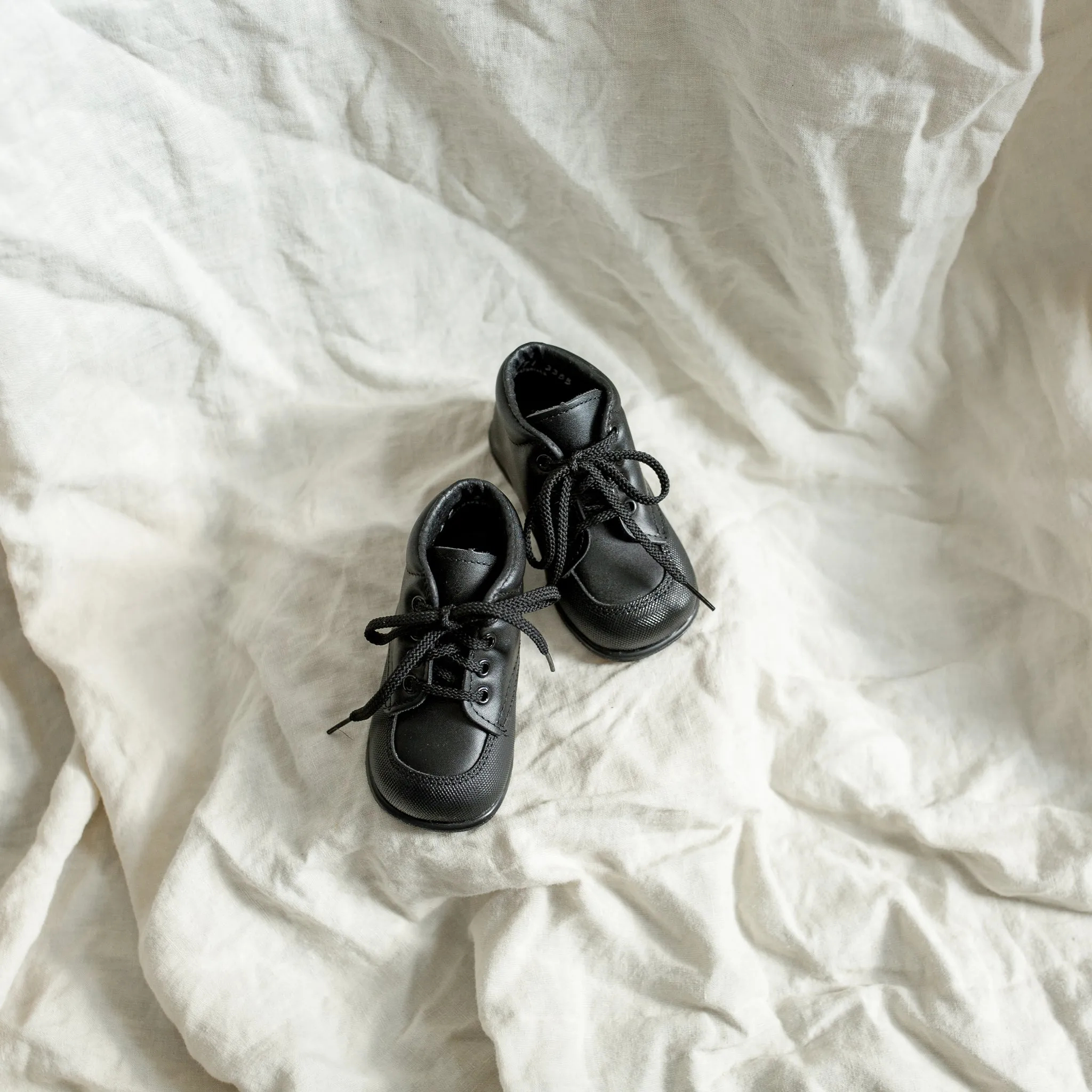 Jamie First Walker - Black (Scuff Tip) Dream Path Ocean Edge