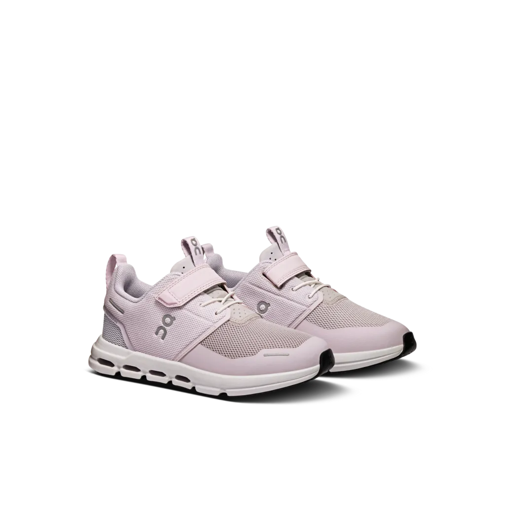 casual - runner running for a way to stay connected to the community Kids' Cloud Play