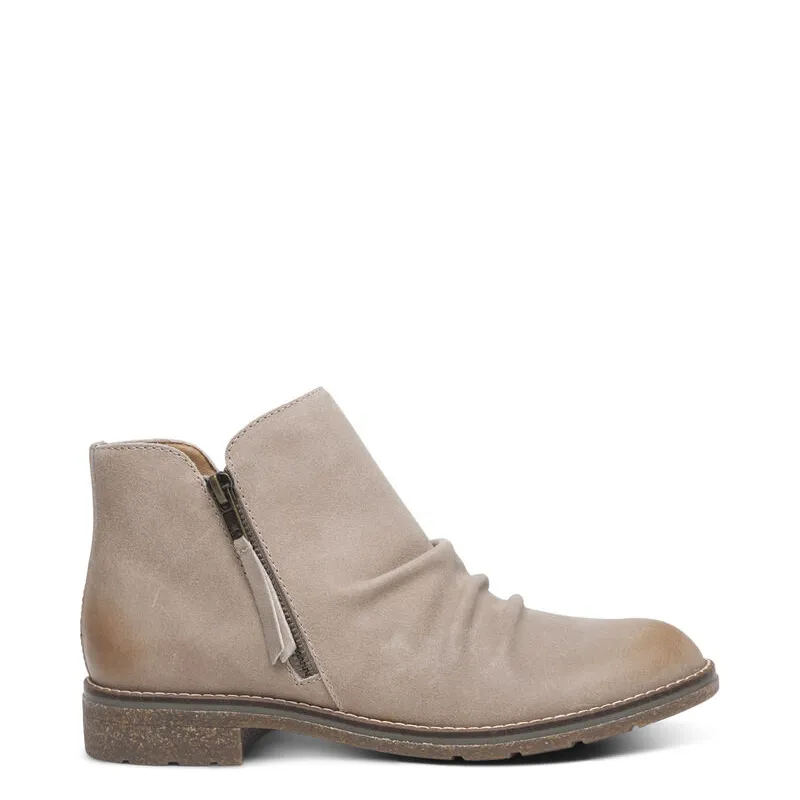 WOMEN'S MILA Rugged Comfort