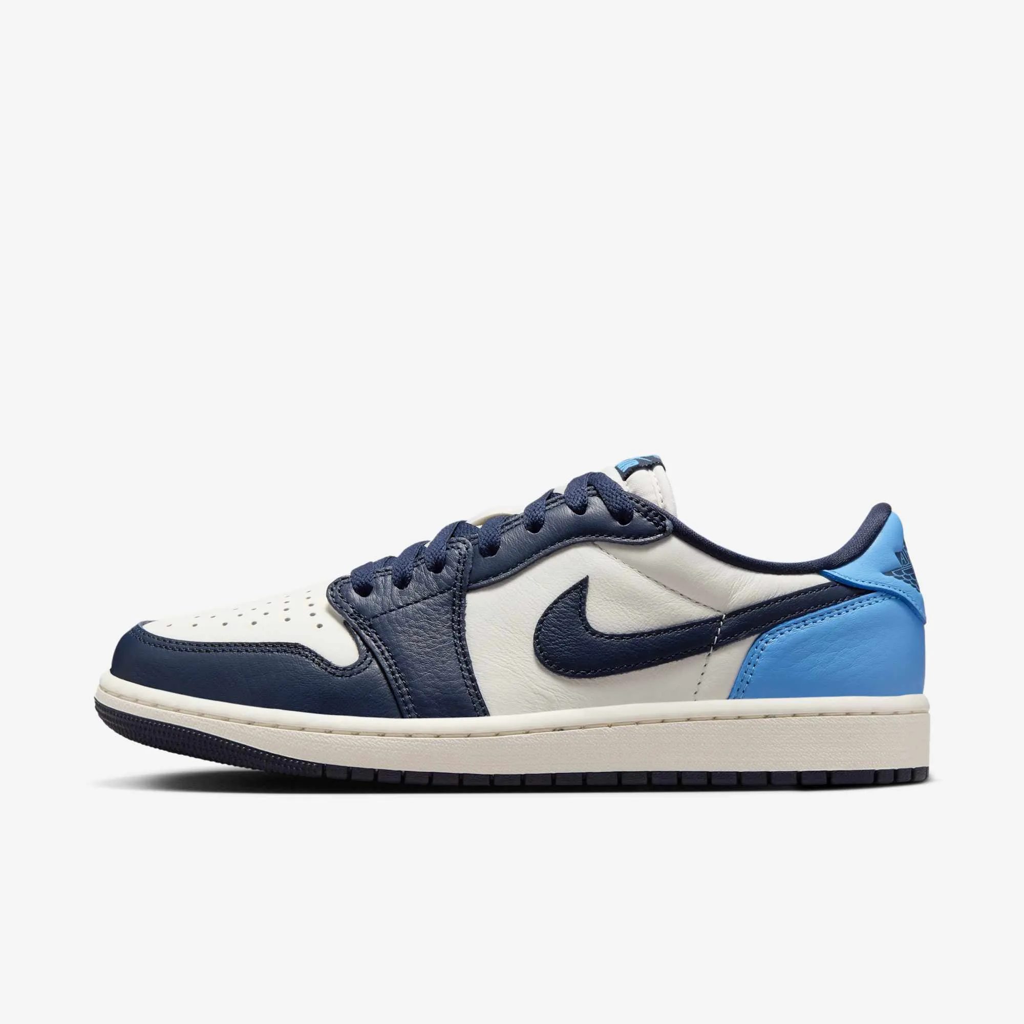 (Men's) Air Jordan 1 Low Retro OG 'UNC / Obsidian' (2025) CZ0790-400 Breathable