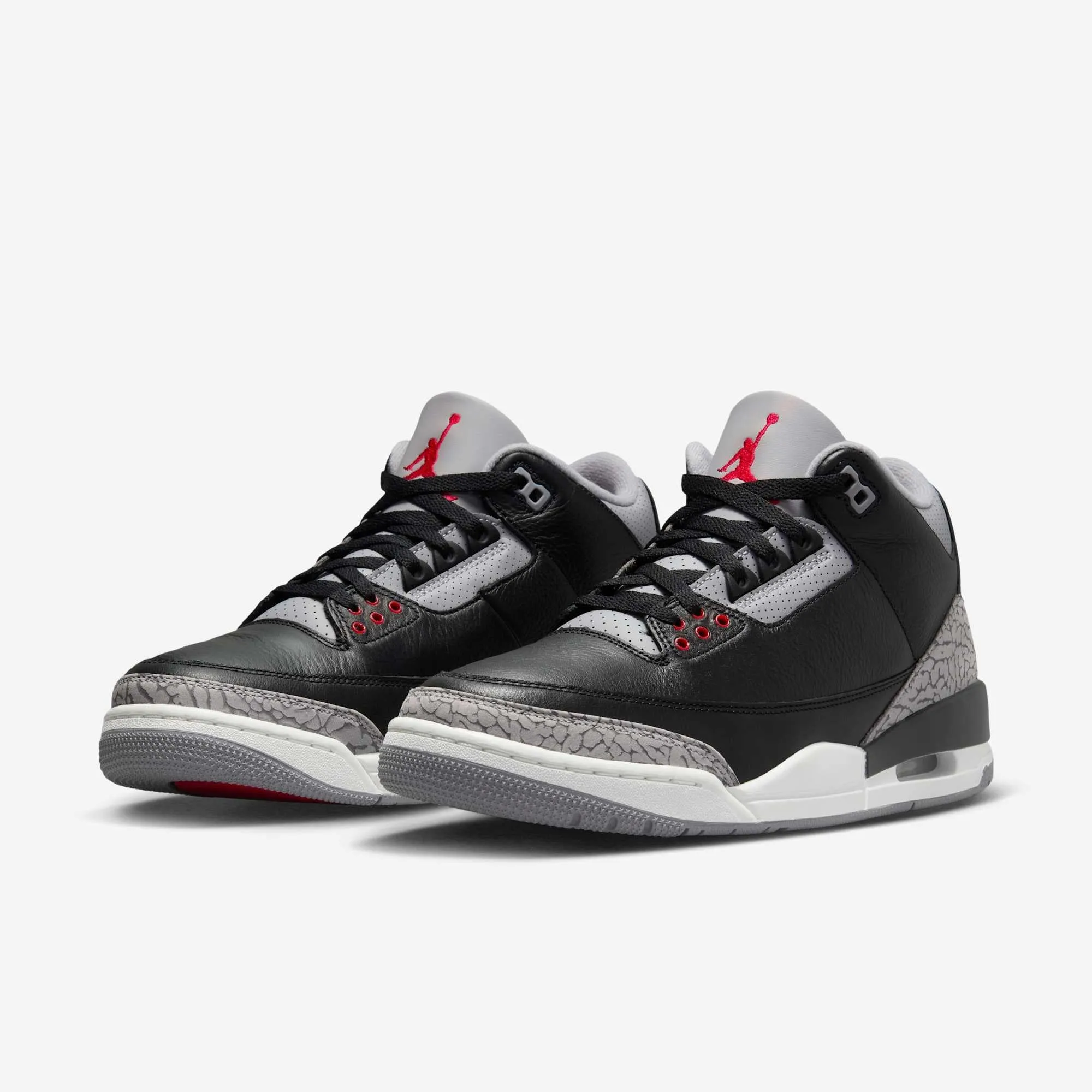 SneakerTechnology (Men's) Air Jordan 3 Retro 'Black Cement' (2024) DN3707-010 Multidirectional Traction Breathable Outsole