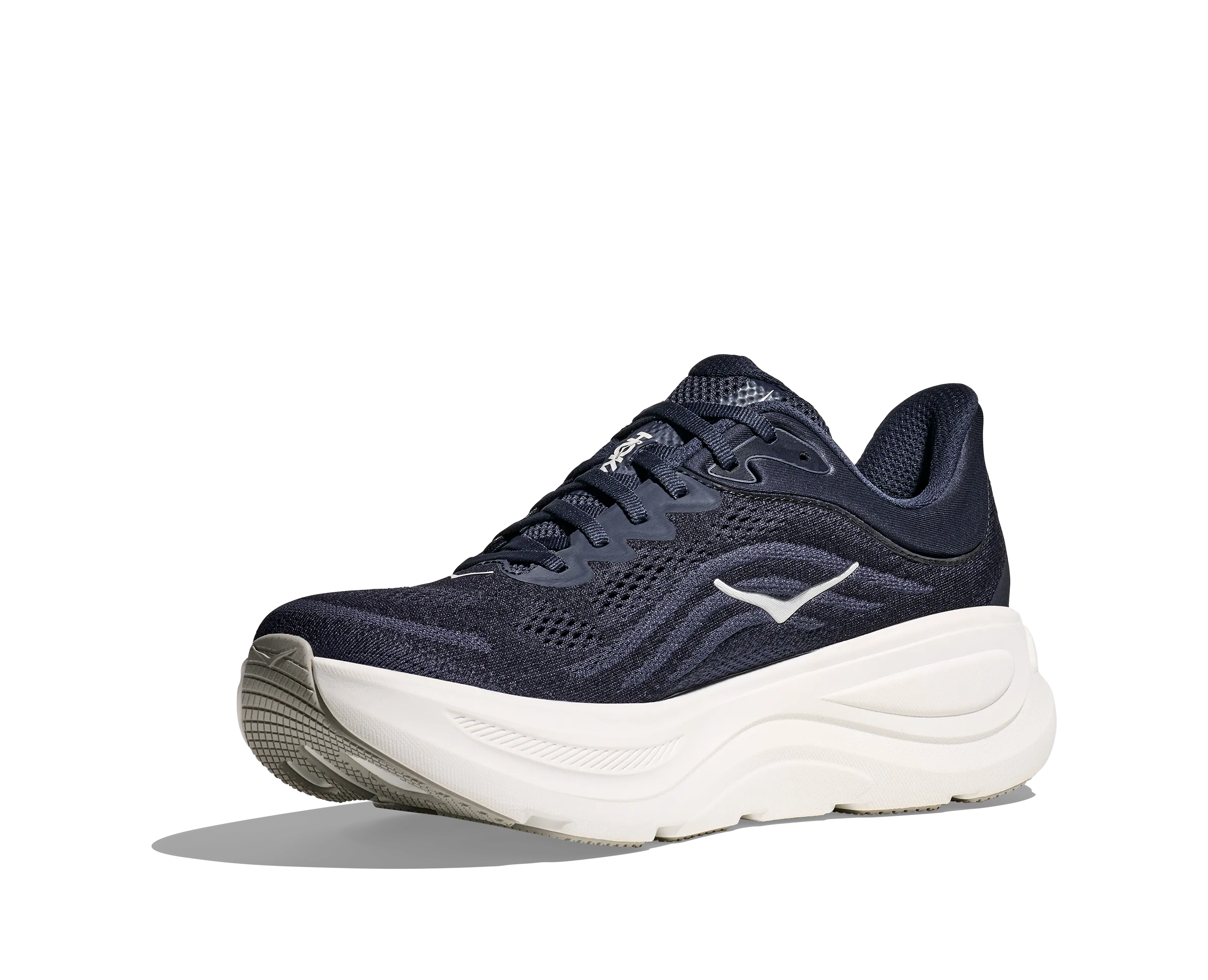 Men's Bondi 9 running on a grass track shoes Outdoor shoes