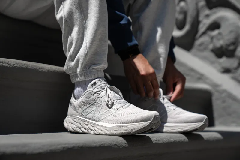 non - perforated shoes machine - washable running shoes MEN'S FRESH FOAM X 880v14