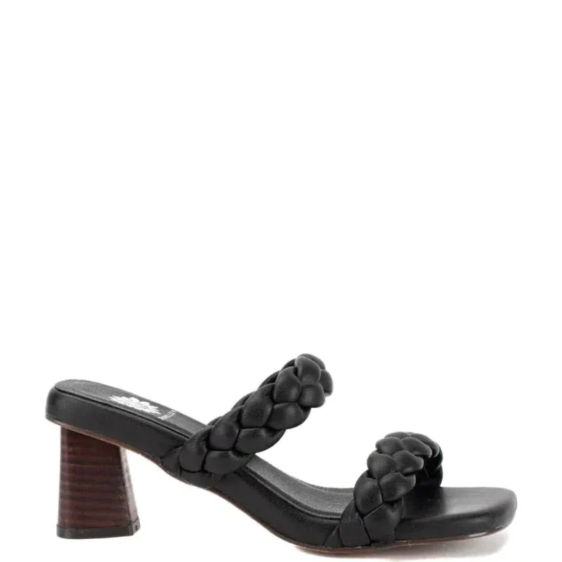 Narrow Fit Comfort Soles Women's Nimble *FINAL SALE