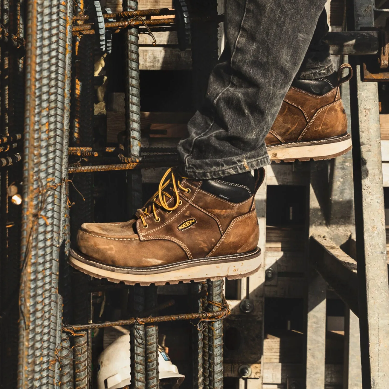 Bootie Cut MEN'S CINCINNATI 6" CARBON-FIBER TOE