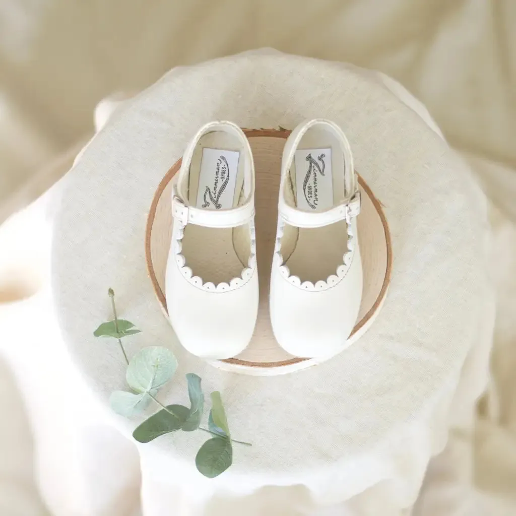 Deep Grip Cactus Cool Scalloped Mary Jane - Pearl