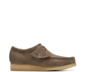 Protective Finish Mountain Climber Men's Wallabee
