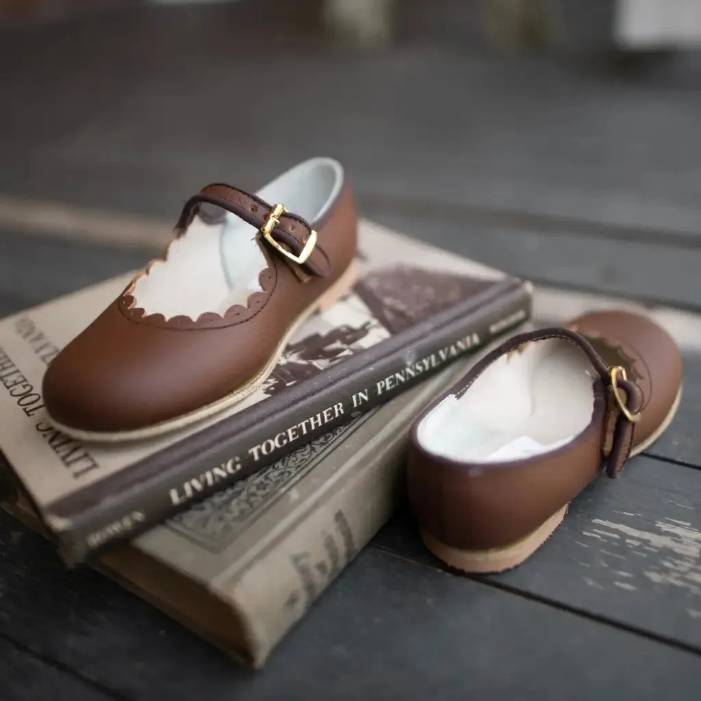 Padded Comfort Wellness Seekers Island Vibe Scalloped Mary Jane - Dark Brown