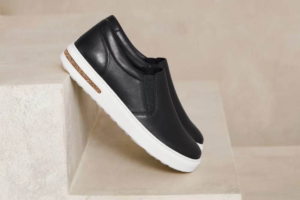 Oswego | Leather | Black Weekend Chill