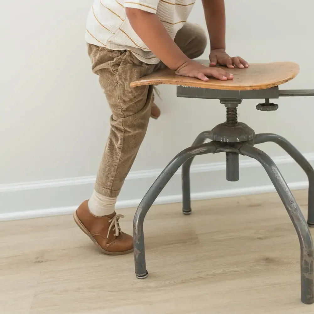 Wing Tip Oxford - Cognac Shine Bright Sturdy Build