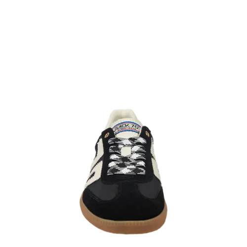 WOMEN'S GHOST extraordinary - running