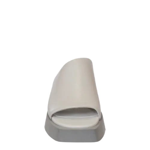 WOMEN'S INFINITY Neutral Look