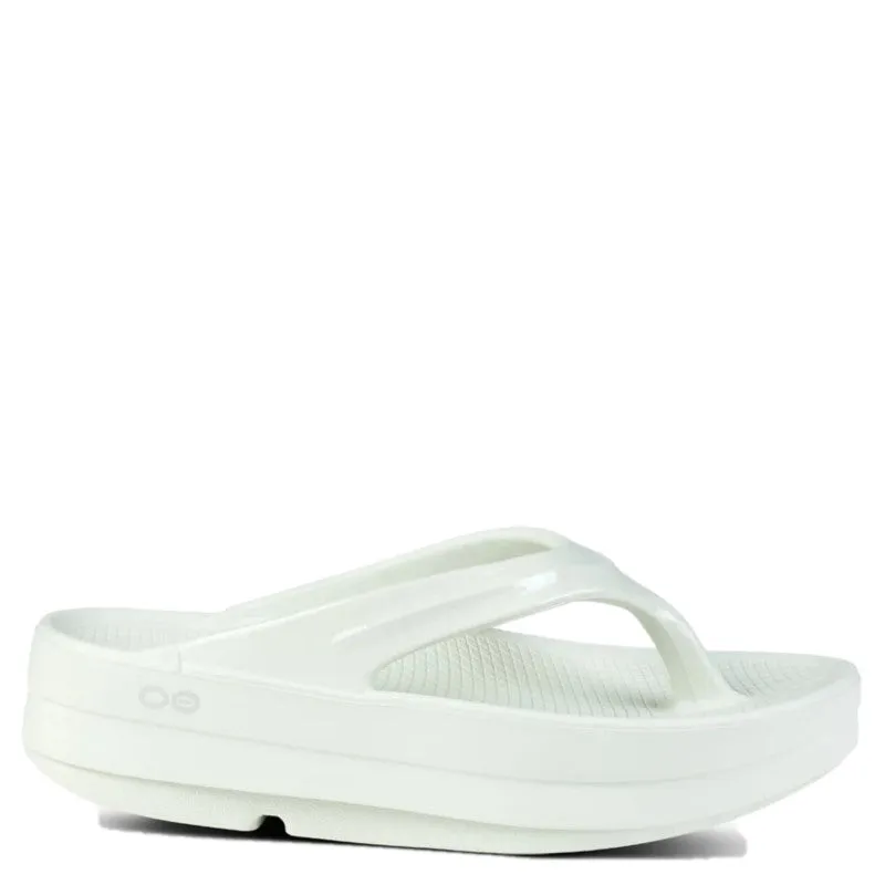 Chic Sandals for Vacation WOMEN'S OOMEGA OOLALA