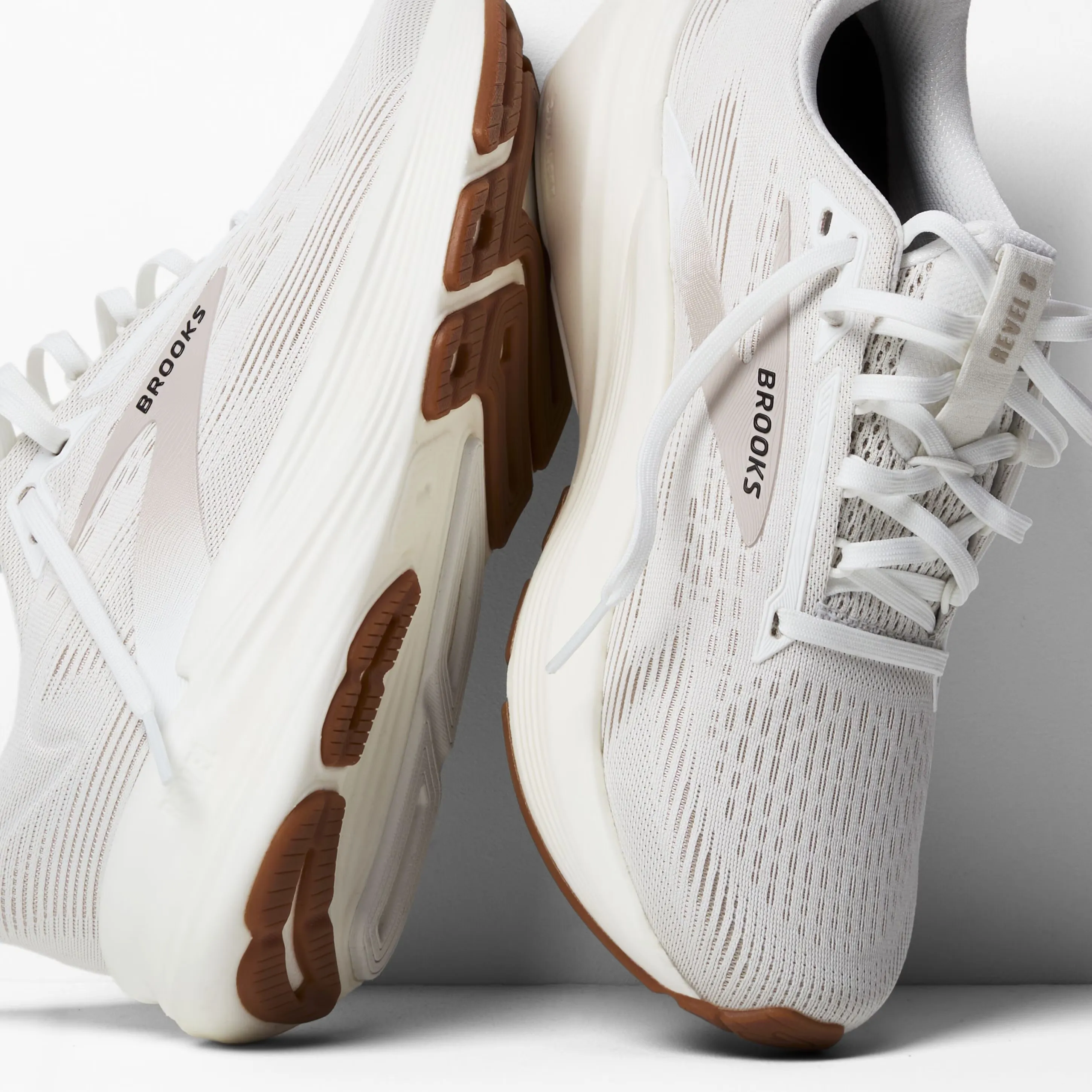 design Women's Revel 8